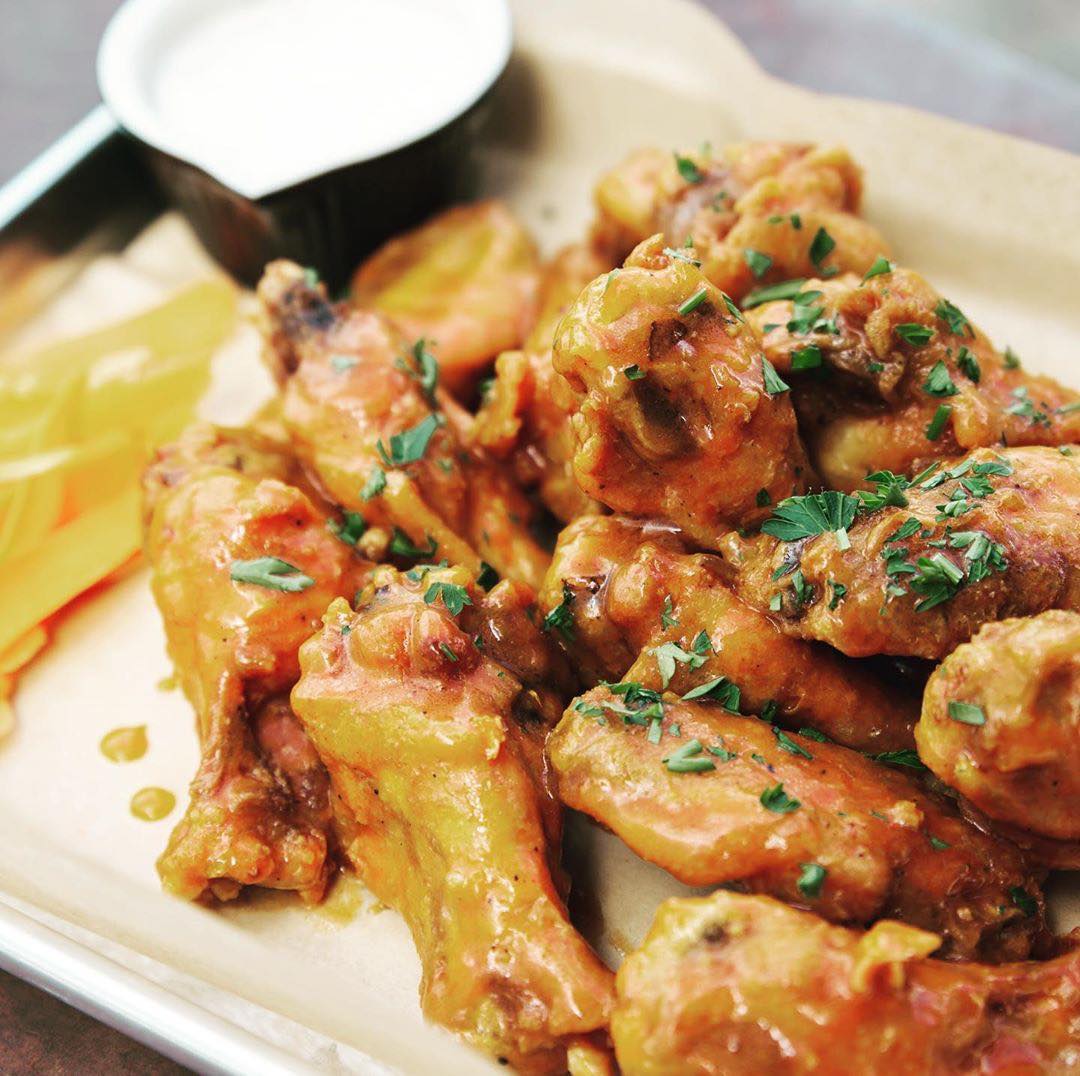 Mondays are for quaran-wing... see what we did there. Every Monday we have $0.75 wings. Must order in increments of 10, 15 or 20. Sauces available are old school buffalo, chipotle bbq, spicy korean, madison jerk
—
For pick up call 850-553-0371 or 850-894-6276
For pick text 850-894-6276 Delivery from UberEats or GrubHub. #Repost from @madisonsocial